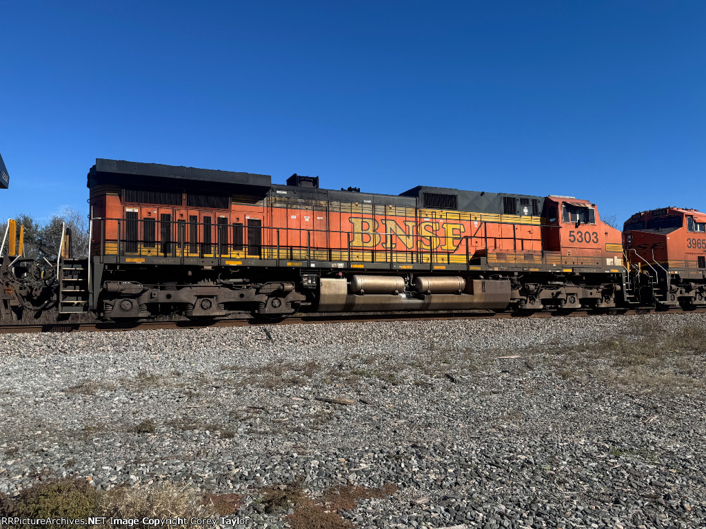 BNSF 5303